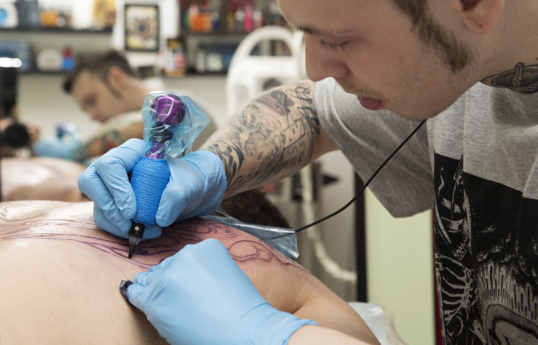 Infection control training via e-learning, suitable for tattooists